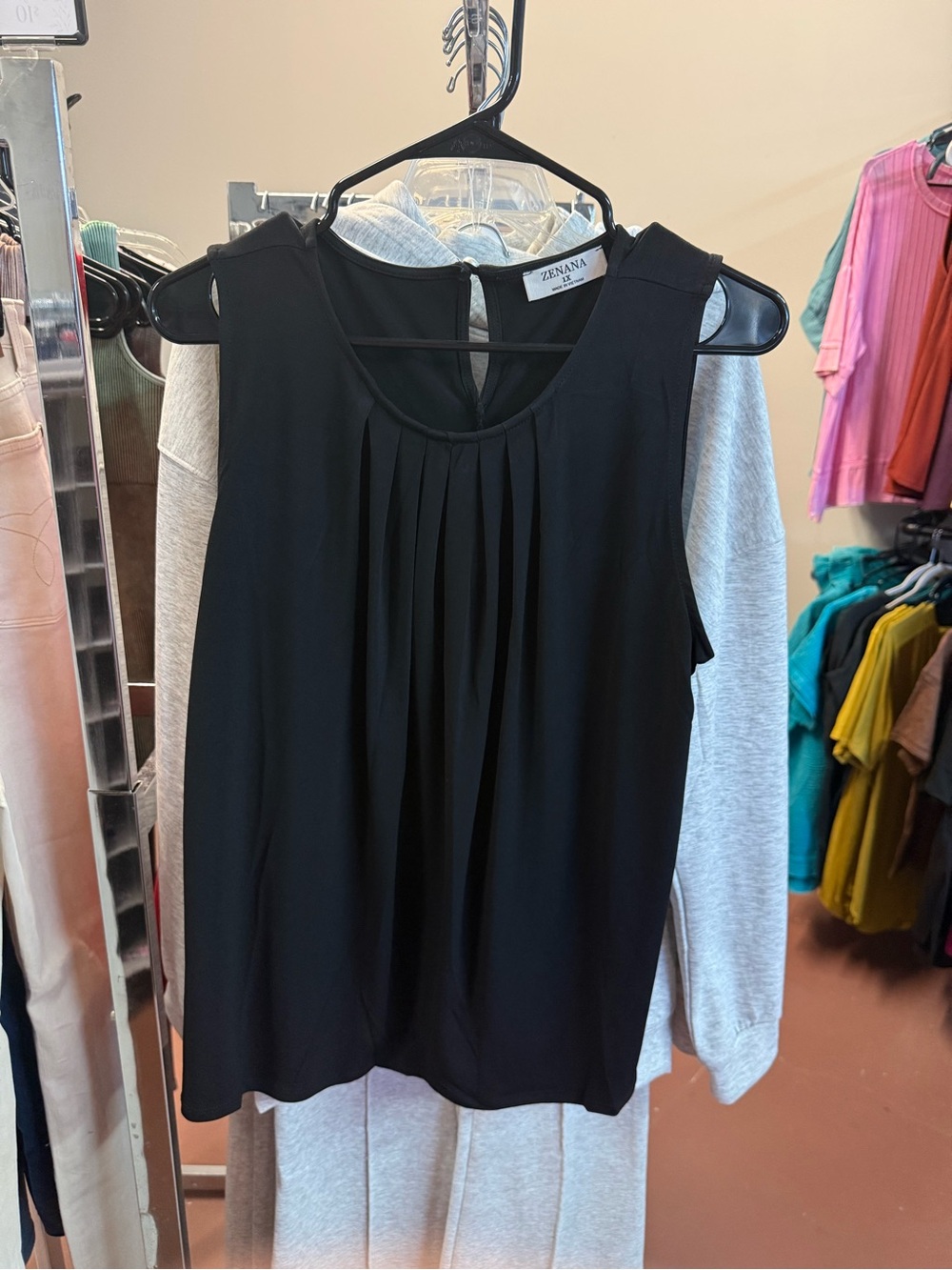 Zenana Black Pleated Sleeveless Blouse